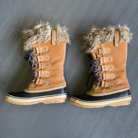 Sorel Boots - Picture 8 of 10